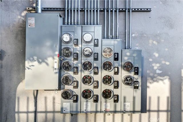 10303 Long Beach Boulevard, Lynwood, CA 90262