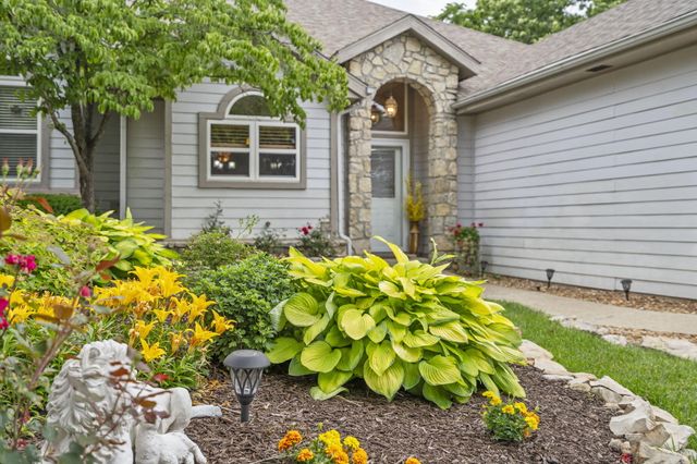 1749 Cedar Ridge Way, Branson West, MO 65737