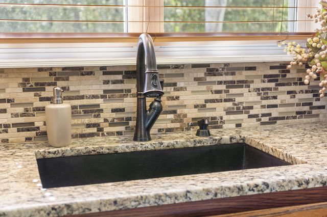 1749 Cedar Ridge Way, Branson West, MO 65737