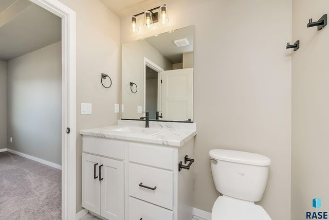 905 N Main St Street, Lennox, SD 57039