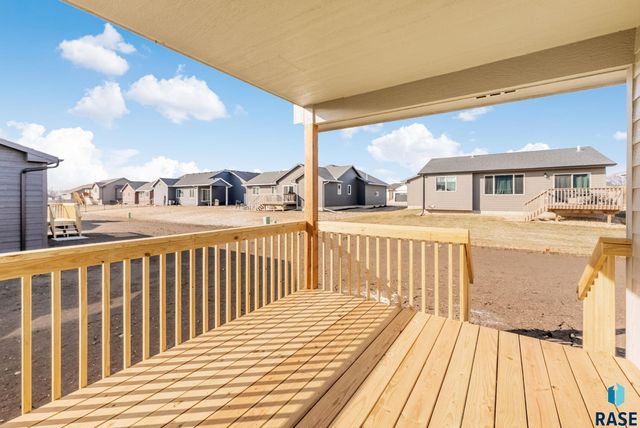 905 N Main St Street, Lennox, SD 57039