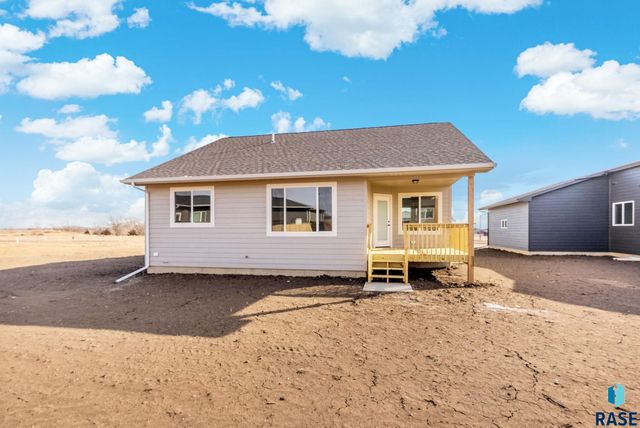 905 N Main St Street, Lennox, SD 57039