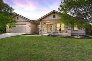 1058 Daviot DR, Spicewood, TX 78669