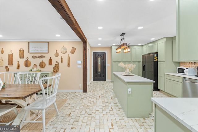 80 Camp Lane, Carrollton, GA 30117