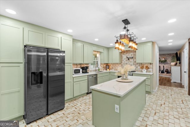 80 Camp Lane, Carrollton, GA 30117