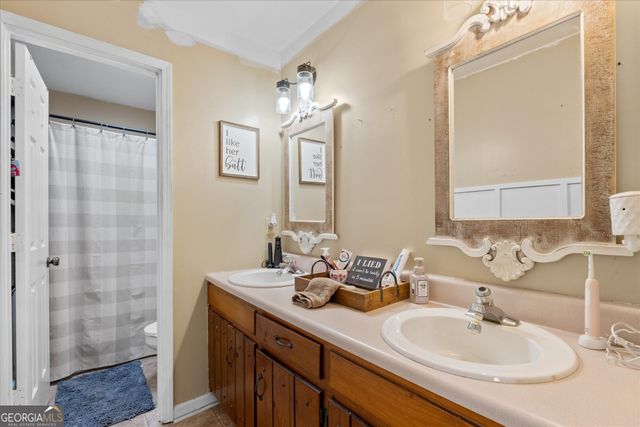 80 Camp Lane, Carrollton, GA 30117