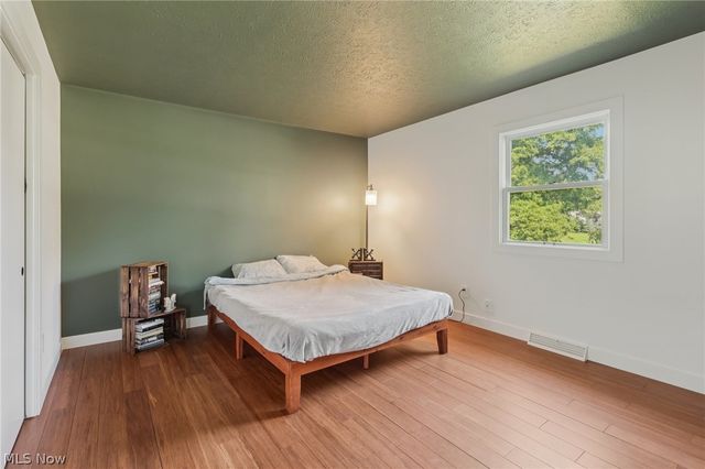 30320 Miles Road, Solon, OH 44139