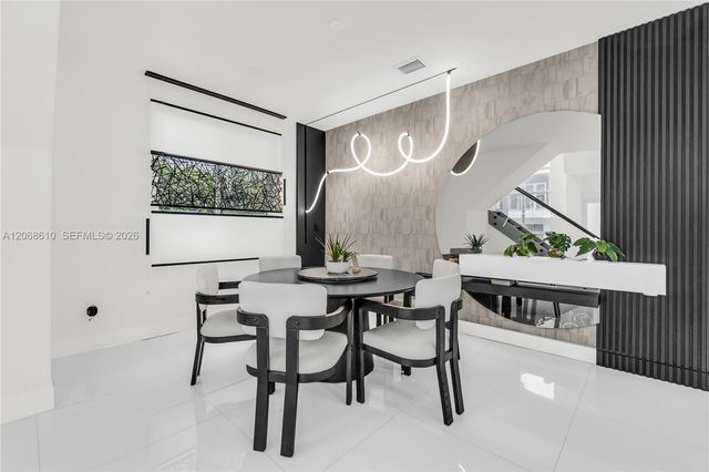 9730 NW 74th Terrace, Doral, FL 33178