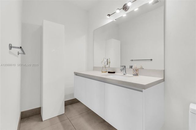 9730 NW 74th Terrace, Doral, FL 33178