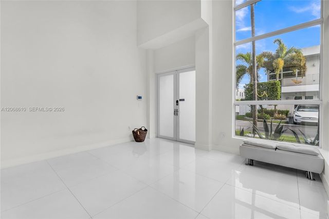 9730 NW 74th Terrace, Doral, FL 33178