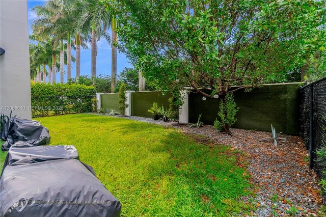 9730 NW 74th Terrace, Doral, FL 33178