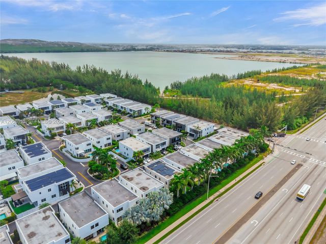9730 NW 74th Terrace, Doral, FL 33178