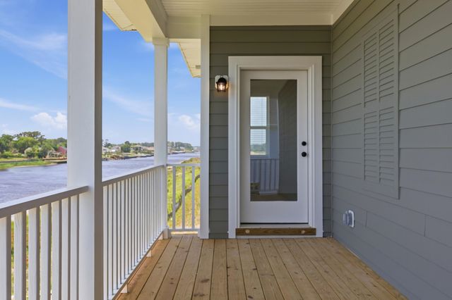988 Triton Ave., Little River, SC 29566