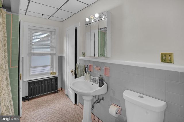 2524 GRANT ST, Reading, PA 19606