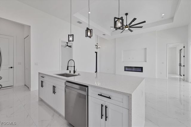 1310 NE 7th PL, Cape Coral, FL 33909