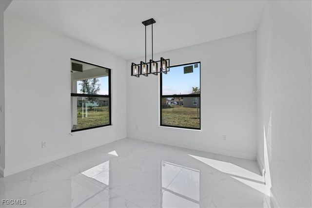 1310 NE 7th PL, Cape Coral, FL 33909