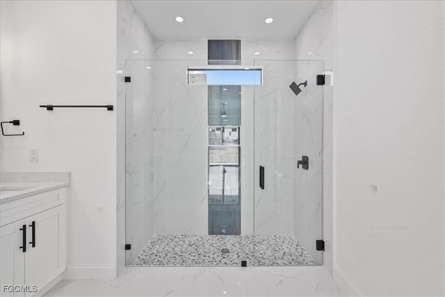 1310 NE 7th PL, Cape Coral, FL 33909