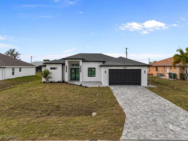 1310 NE 7th PL, Cape Coral, FL 33909