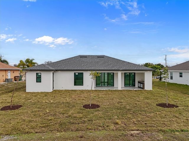 1310 NE 7th PL, Cape Coral, FL 33909