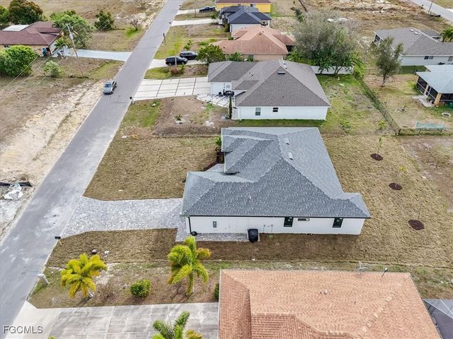 1310 NE 7th PL, Cape Coral, FL 33909