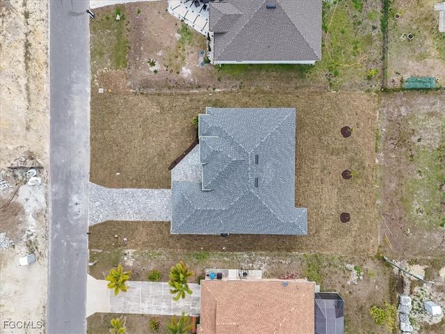 1310 NE 7th PL, Cape Coral, FL 33909