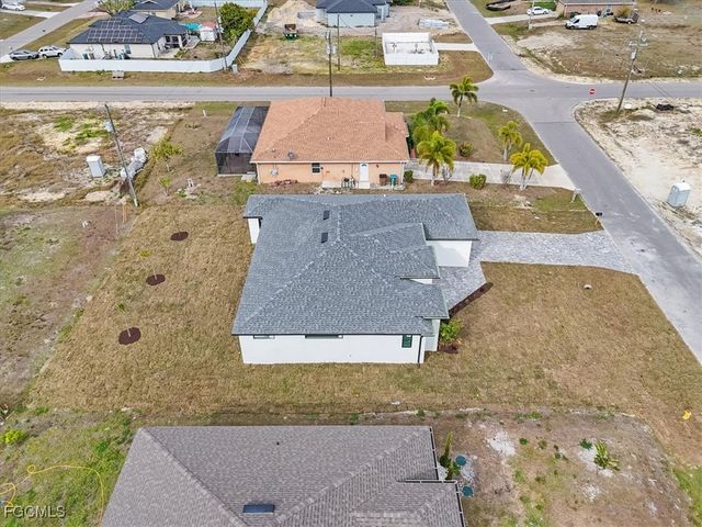 1310 NE 7th PL, Cape Coral, FL 33909