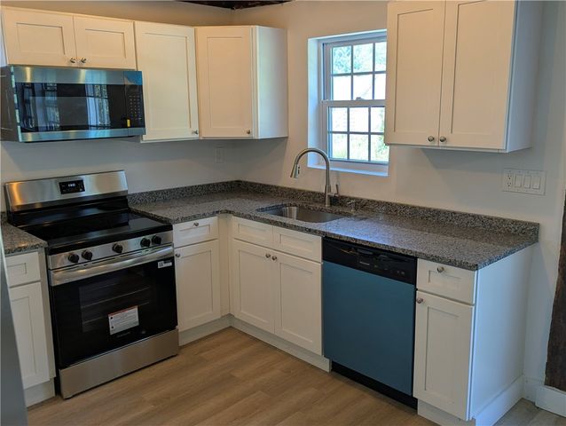 6 Cucumber Hill Road, Foster, RI 02825