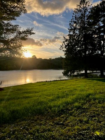 6 Cucumber Hill Road, Foster, RI 02825