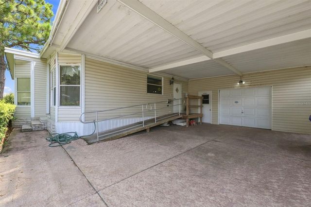 3215 WEKIVA ROAD, Tavares, FL 32778