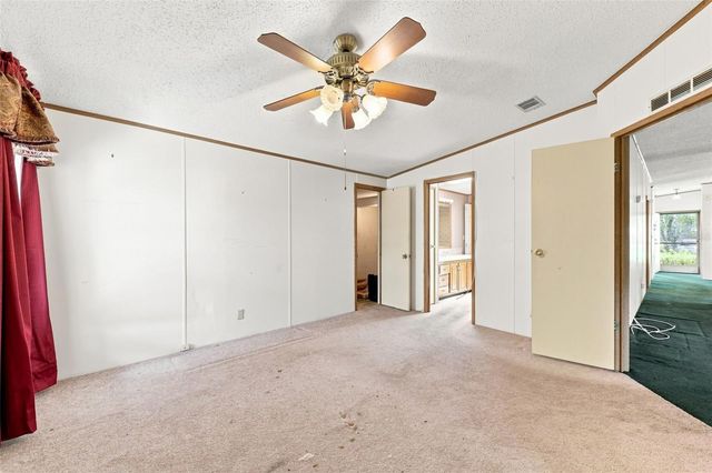 3215 WEKIVA ROAD, Tavares, FL 32778