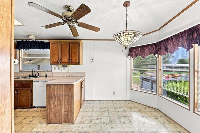 3215 WEKIVA ROAD, Tavares, FL 32778