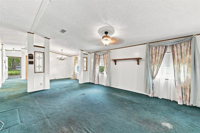 3215 WEKIVA ROAD, Tavares, FL 32778
