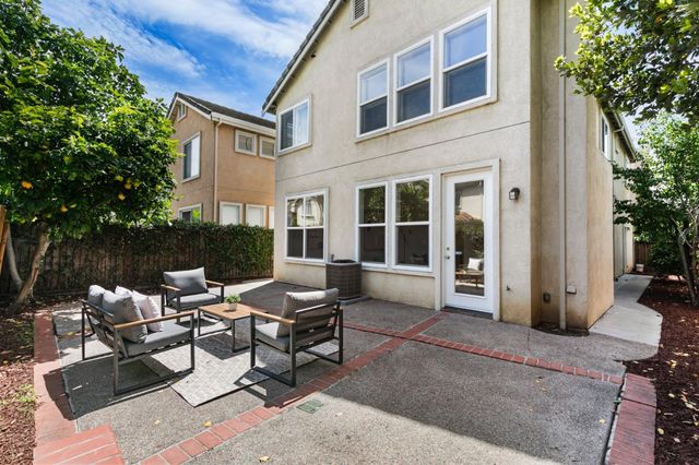 1986 Wayne Circle, San Jose, CA 95131