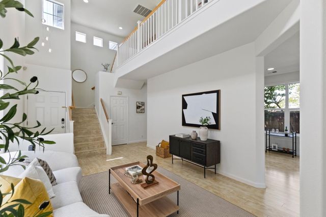 1986 Wayne Circle, San Jose, CA 95131