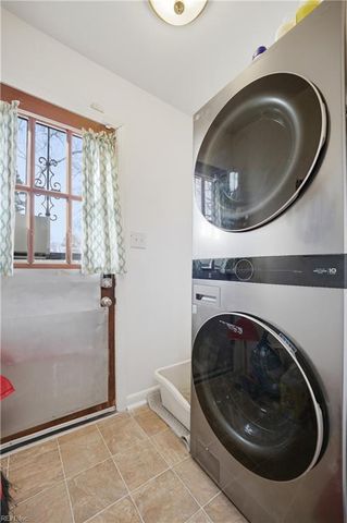 3521 County ST, Portsmouth, VA 23707