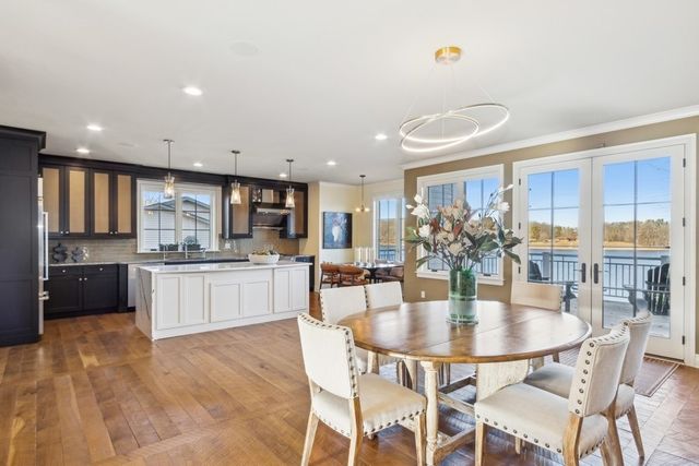 3770 Cottage Reserve Rd NE, Solon, IA 52333