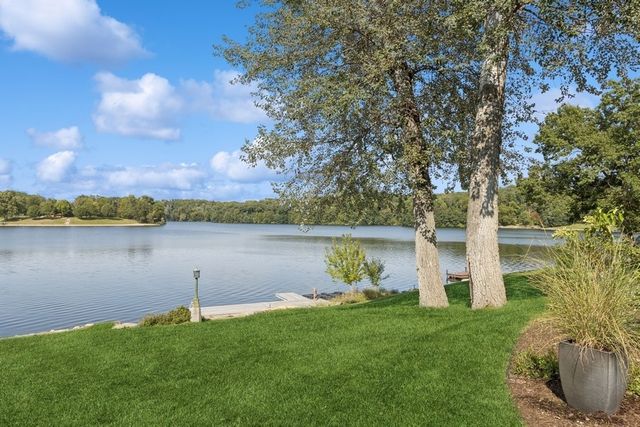 3770 Cottage Reserve Rd NE, Solon, IA 52333