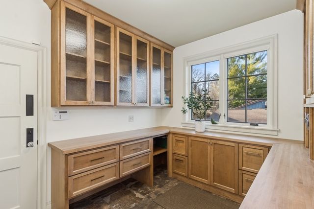 3770 Cottage Reserve Rd NE, Solon, IA 52333