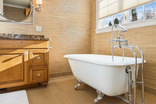 3770 Cottage Reserve Rd NE, Solon, IA 52333