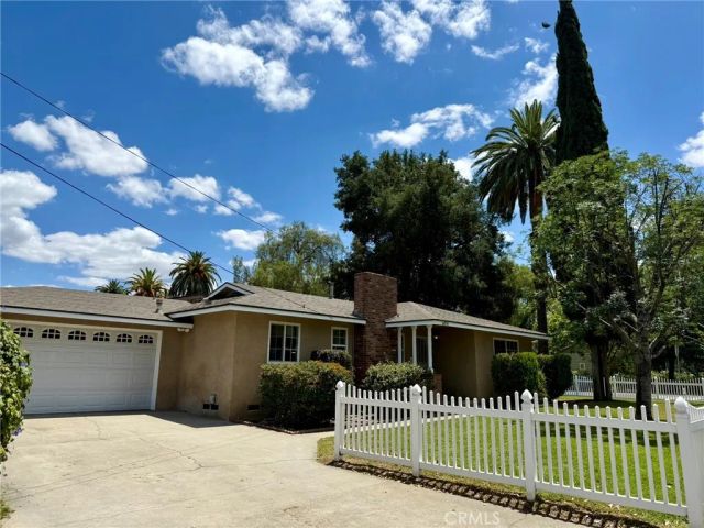 6074 Palm Avenue, Riverside, CA 92506