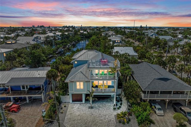 303 S BAY BOULEVARD, Anna Maria, FL 34216