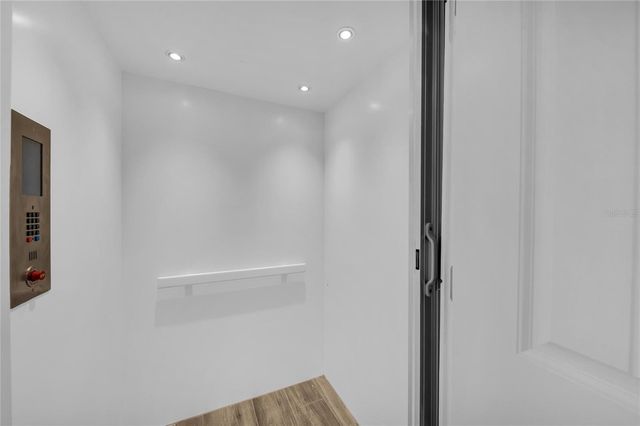 303 S BAY BOULEVARD, Anna Maria, FL 34216