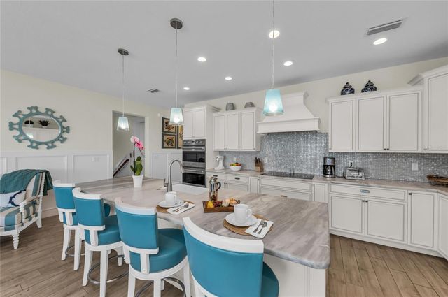 303 S BAY BOULEVARD, Anna Maria, FL 34216