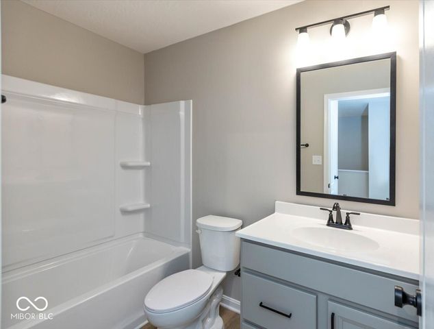 6145 Mill Hill Way 320-401, Mccordsville, IN 46055