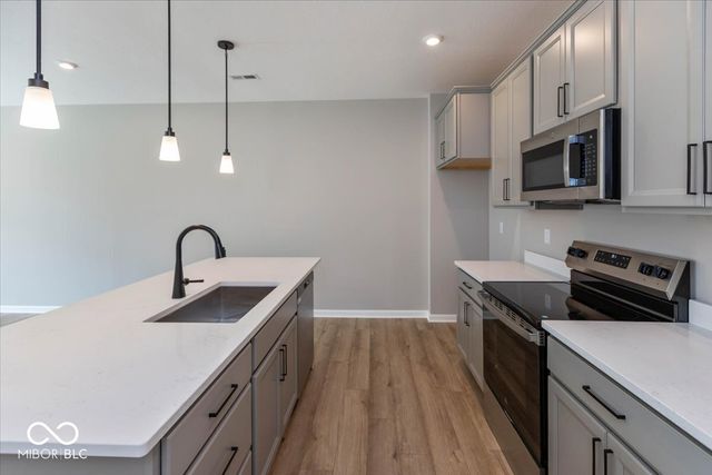 6145 Mill Hill Way 320-401, Mccordsville, IN 46055