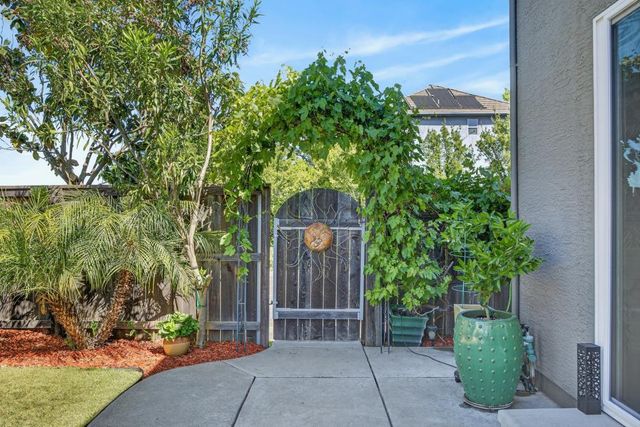 3091 Daggett Dr, Granite Bay, CA 95746