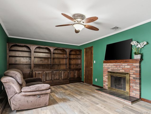 371 Hewlett Avenue, East Patchogue, NY 11772