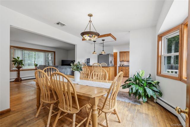 371 Hewlett Avenue, East Patchogue, NY 11772