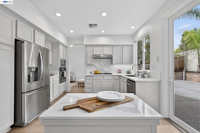 5071 Winterbrook Ave, Dublin, CA 94568