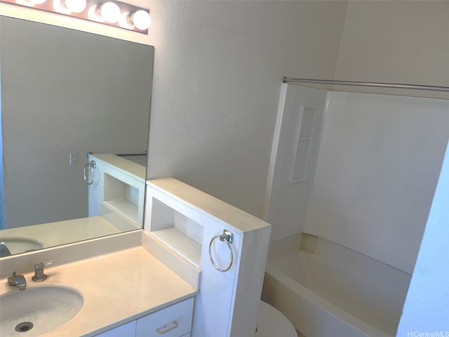 91-819 Puamaeole Street 14U, Ewa Beach, HI 96706